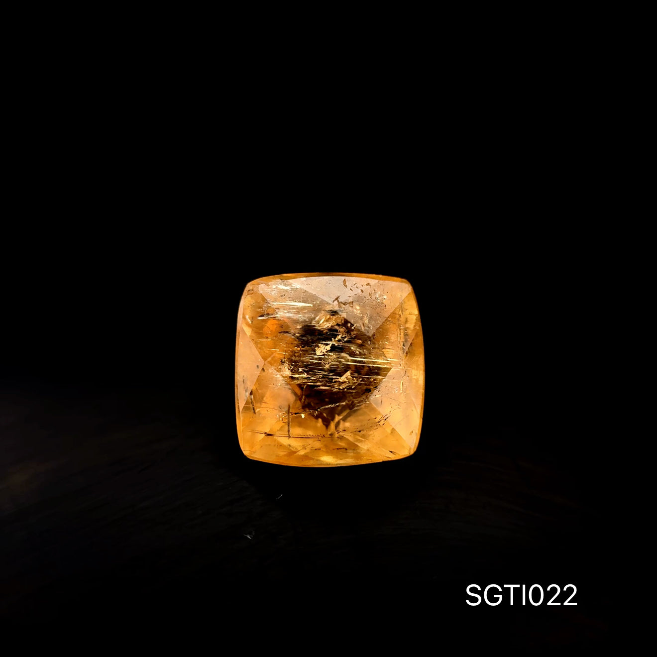 TOPACIO IMPERIAL CUSHION 4.195 CT/ 9.15 X 8.88 MM