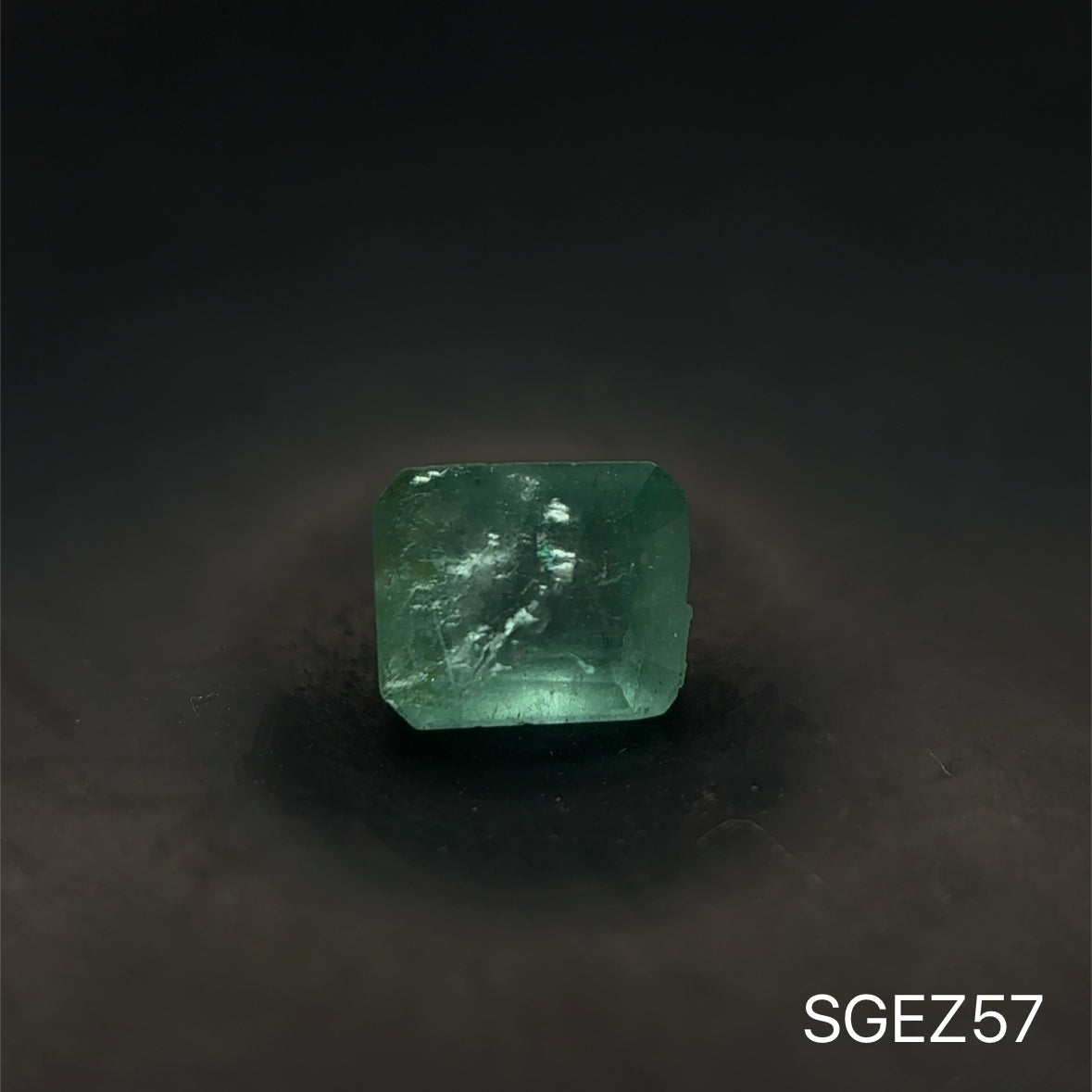 ESMERALDA ZAMBIA C.ESMERALDA 0.570 CTS 4.9 X 4 MM