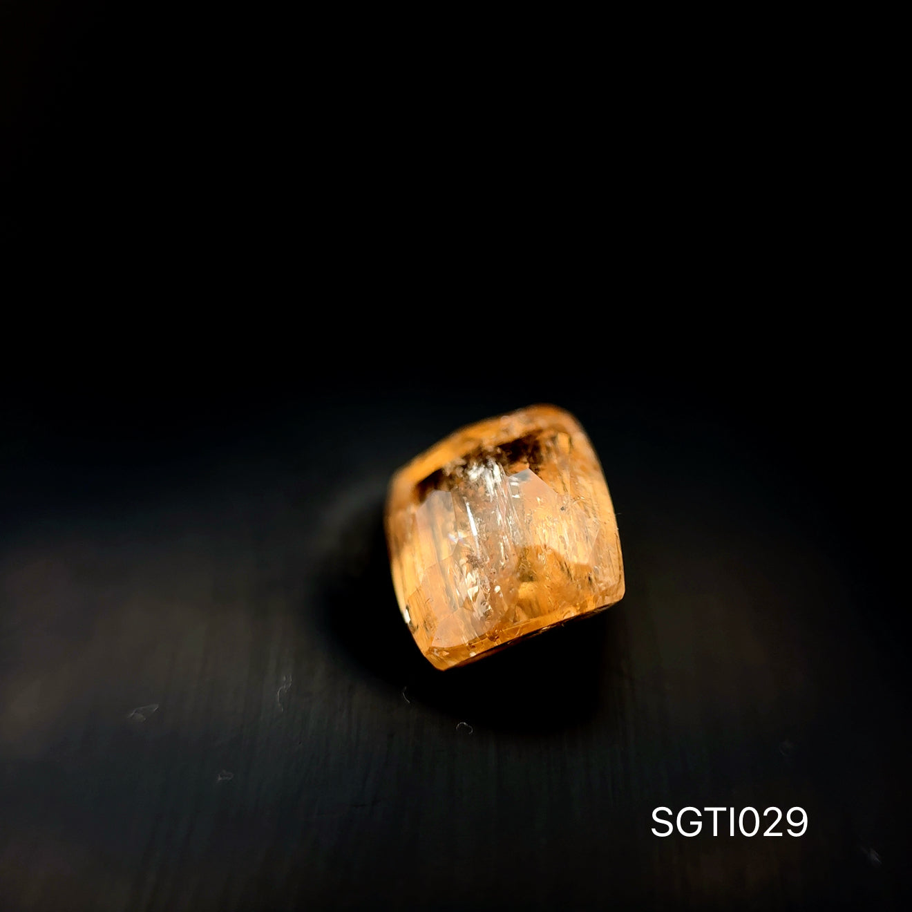 TOPACIO IMPERIAL CUSHION 3.09 CT/ 7.54 X 8.59 MM