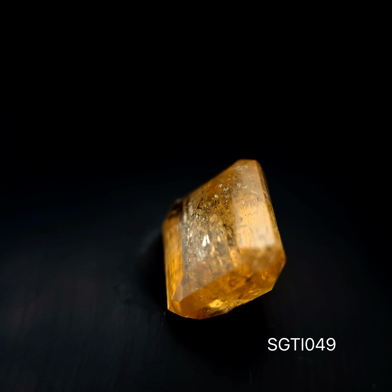 TOPACIO IMPERIAL ESMERALDA 7.33 CT / 9.8 X 11.02 X 6.3 MM