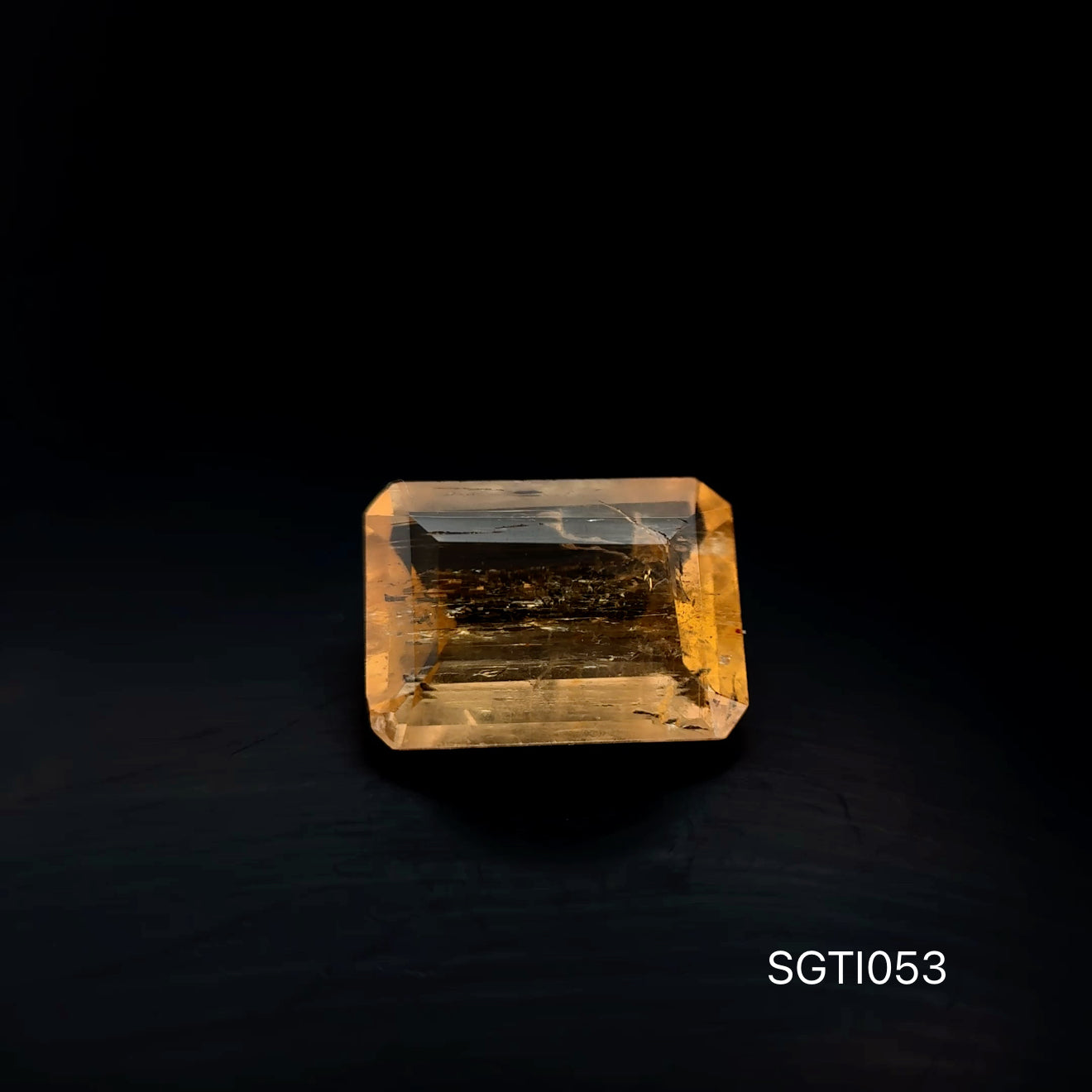 TOPACIO IMPERIAL ESMERALDA 3.78 CT/ 7.9 X 11 X 3.9 MM