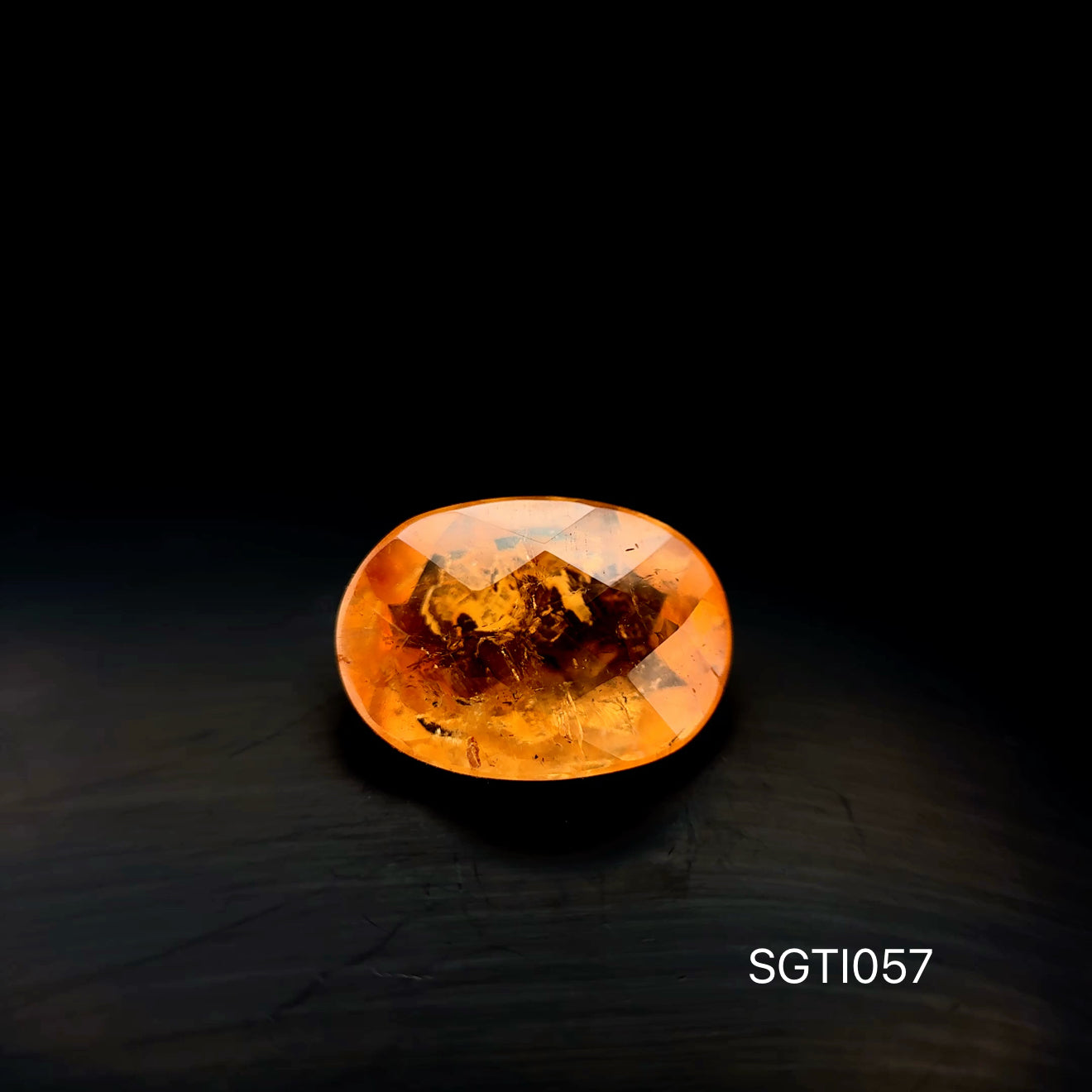 TOPACIO IMPERIAL OVAL 3.67 CT/ 8.1 X 11.4 X 4.8 MM