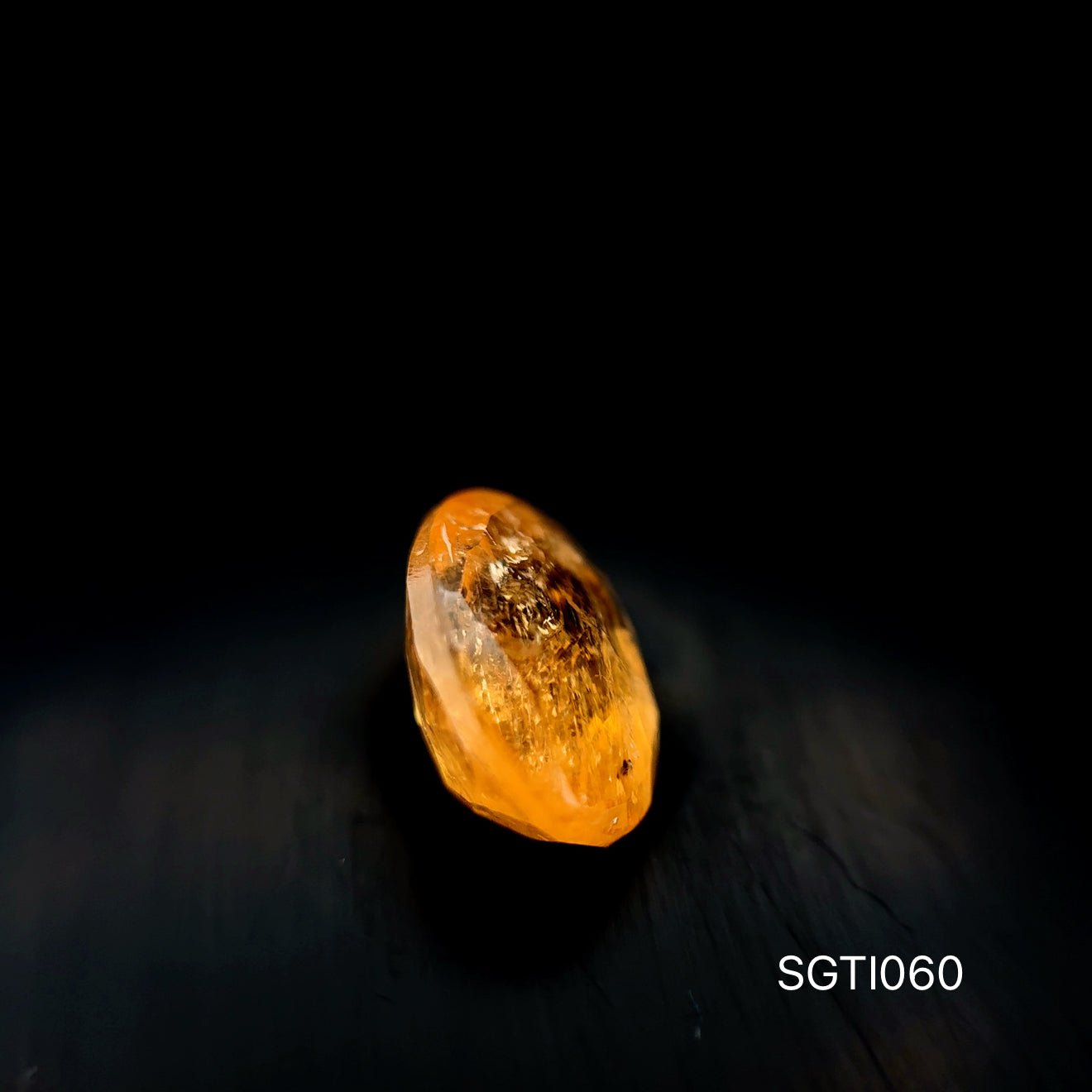 TOPACIO IMPERIAL OVAL  4.73 CT/ 8.5 X 11.1 X 6 MM