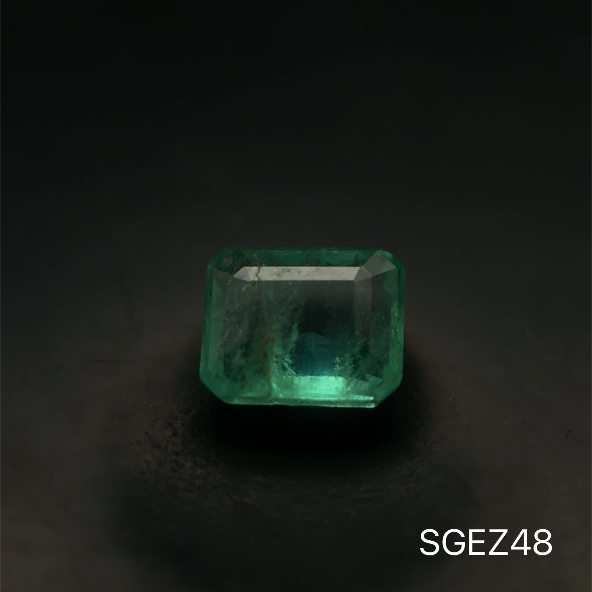 ESMERALDA ZAMBIA C.ESMERALDA 0.530 CTS 5.15 X 4.24 MM