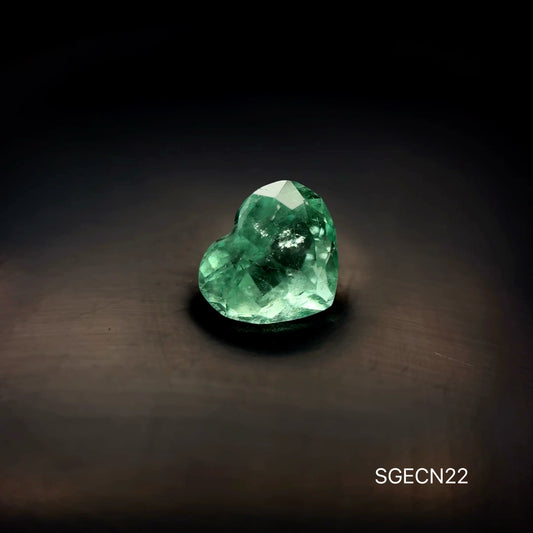 ESMERALDA COLOMBIANA CORAZON/ 1.35 CT / 6.80 X 7.81 X 4.78&nbsp;MM