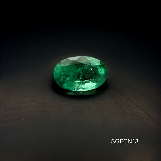 ESMERALDA COLOMBIANA OVAL 1.27 CT / 5.51 X 8.49 X 4.66 MM
