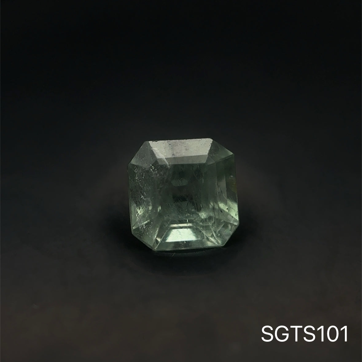 TURMALINA VERDE ASSCHER 1.175 CTS 6.22 X 6.12 MM