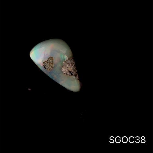 OPALO ETIOPIA 3.40 CT/ 9.13 X 15.30 MM