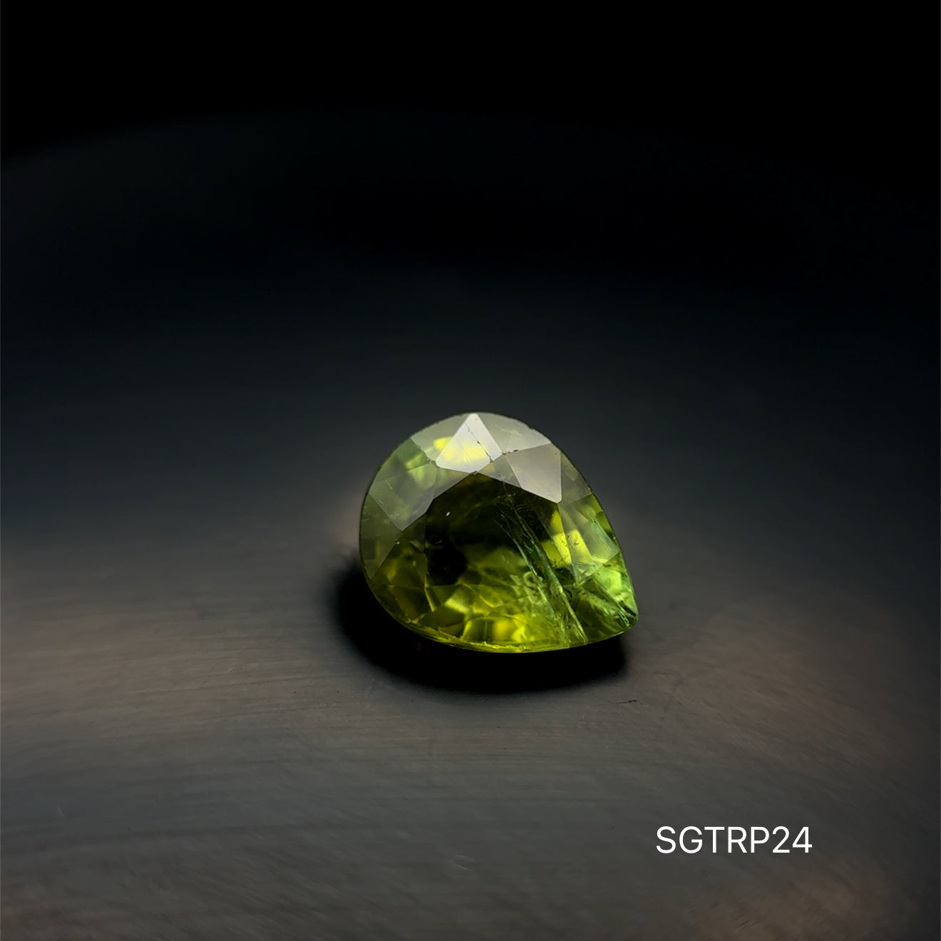 TURMALINA PERA 2.19 CT/ 7.53 X 9.41 X 4.68 MM