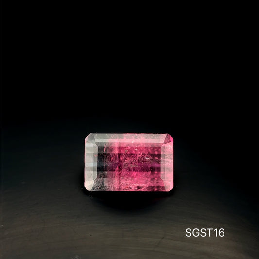 TURMALINA BI COLOR  2.34 CT/ 6.32 X 9.62 X 4.19 MM