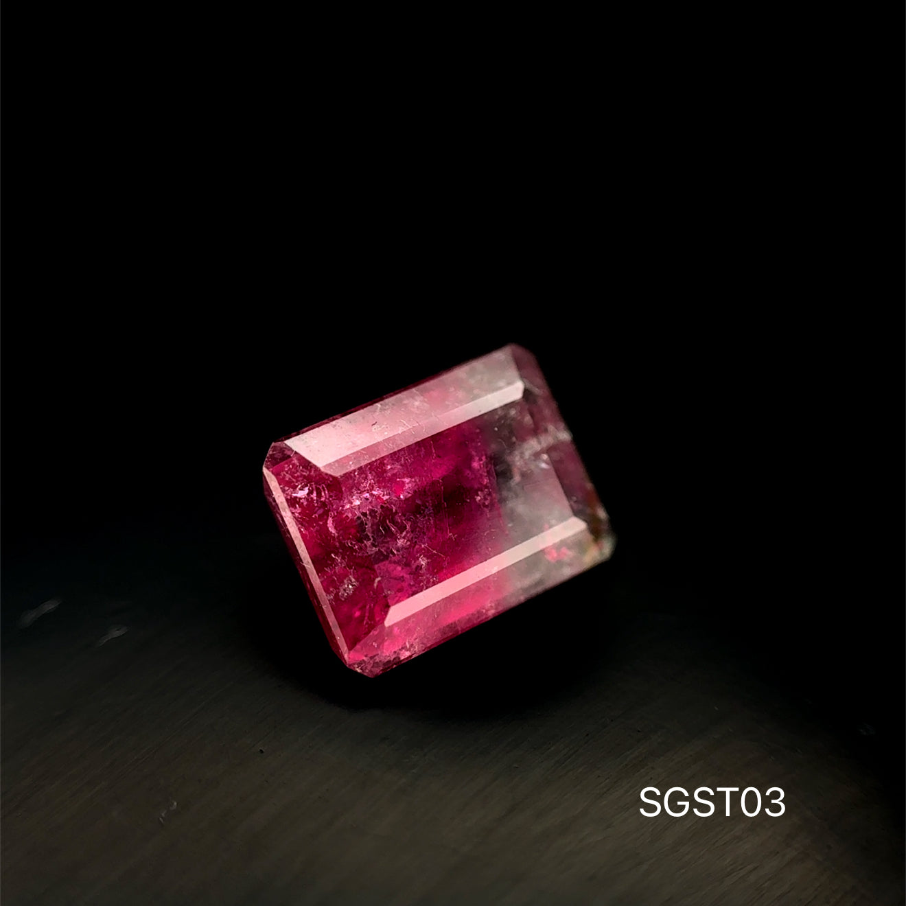 TURMALINA SANDIA 3.54 CT/ 7.62 X 10.04 X 5.07 MM