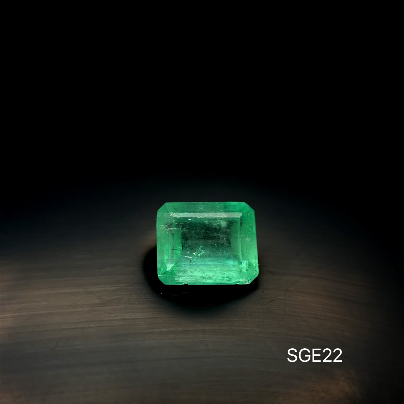 ESMERALDA COLOMBIANA ESMERALDA 2.055 CTS 6.97 X 8.29 MM