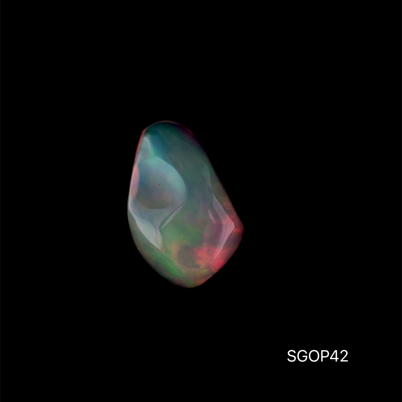 OPALO ETIOPIA  2.84 CT/ 13.46 X 8.38 MM