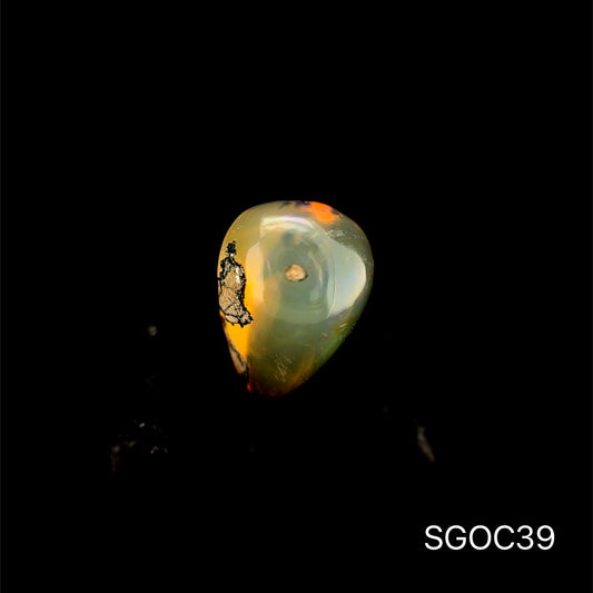 OPALO ETIOPIA  1.87 CT/ 7.07 X 10.71 MM