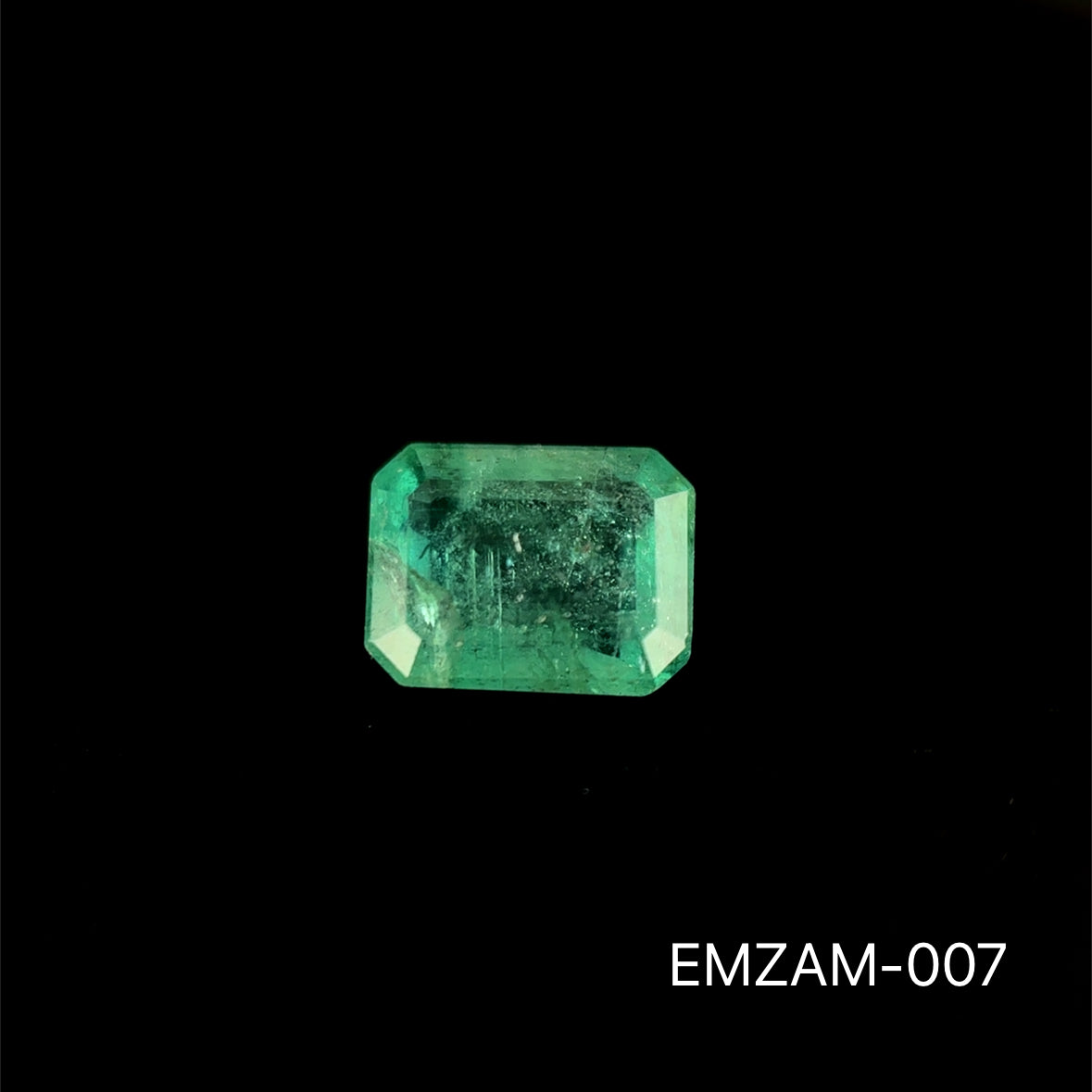 ESMERALDA ZAMBIA ESMERALDA 0.995 CTS 6.66 X 5.18 MM