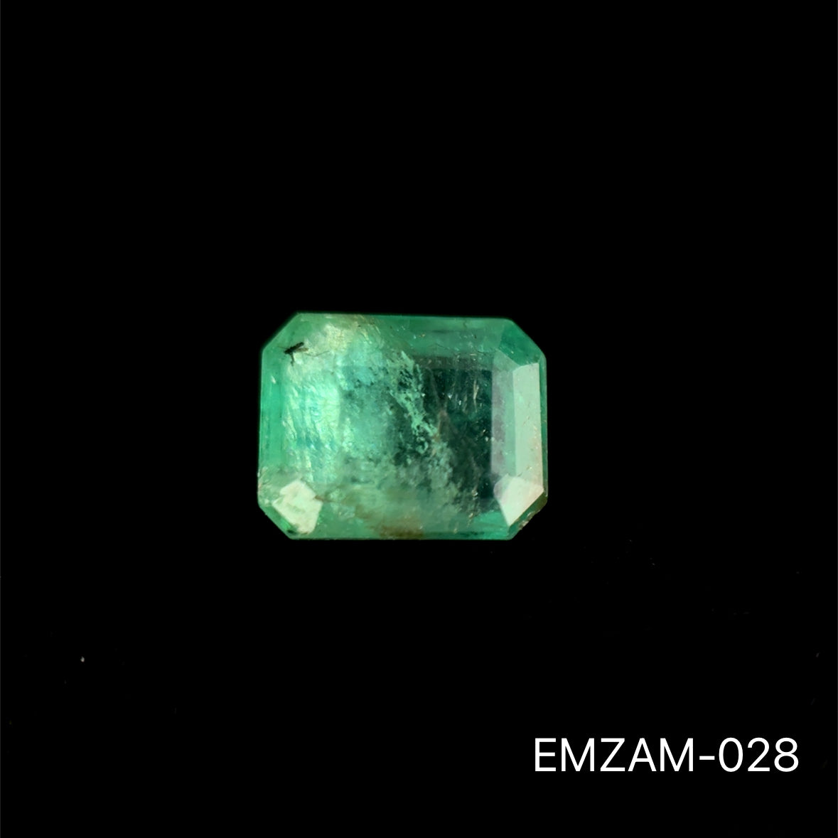 ESMERALDA ZAMBIA ESMERALDA 1.240 CTS 5.49 X 6.81 MM