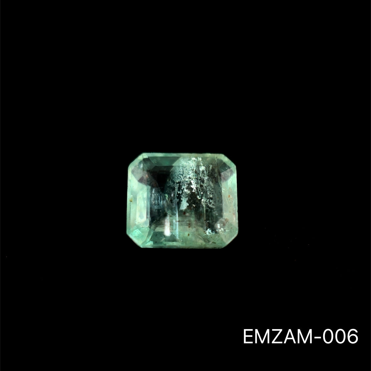 ESMERALDA ZAMBIA ESMERALDA 0.605 CTS 1.24 X 5.40 MM