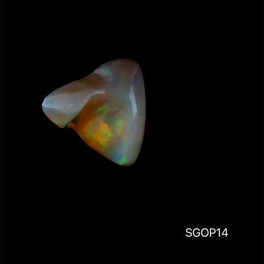 OPALO ETIOPIA 5.850 CTS 14.41 X 11.89 MM