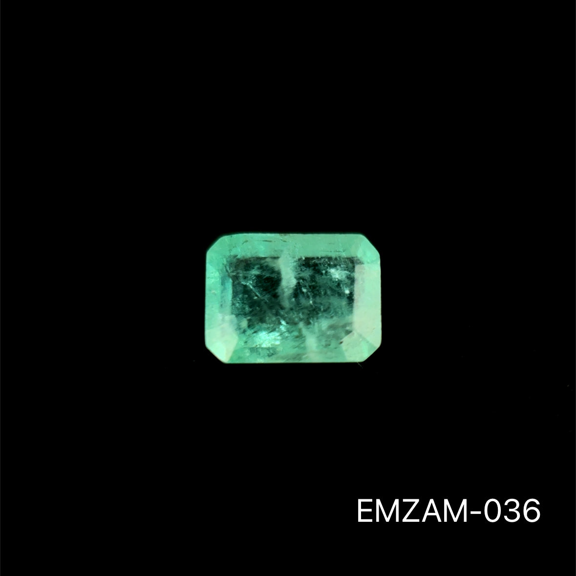 ESMERALDA ZAMBIA ESMERALDA 0.380 CTS 5.22 X 3.86 MM