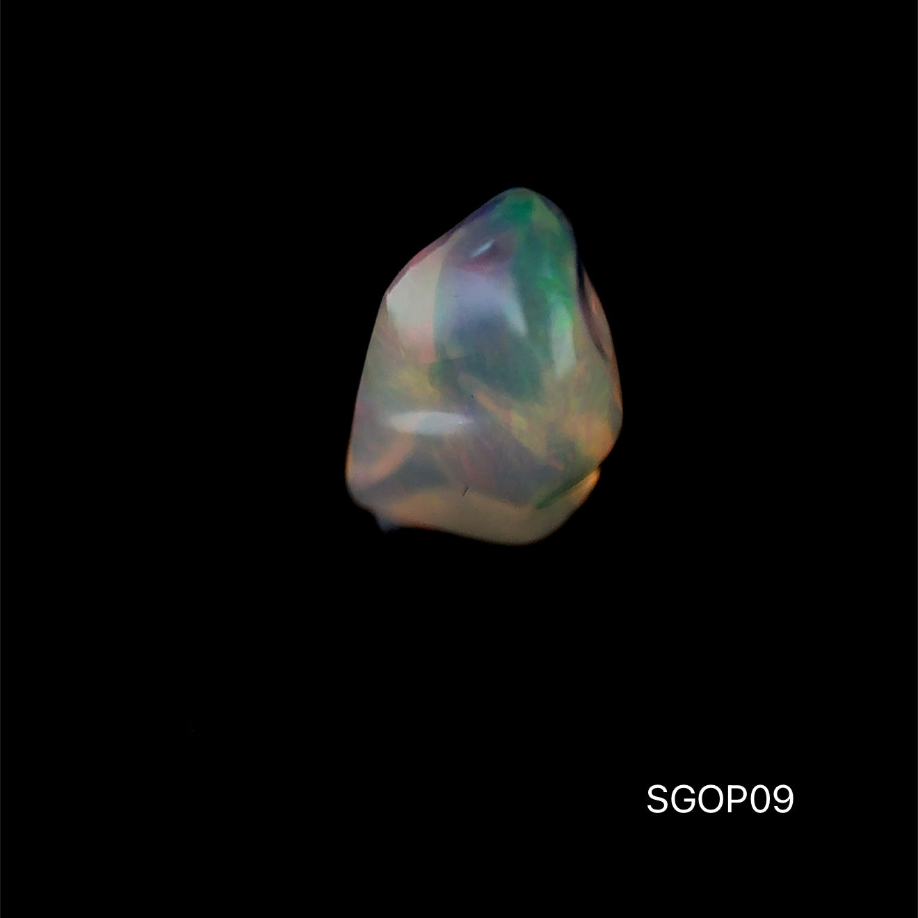 OPALO ETIOPIA 2.975 CTS 7.13 X 11.75 MM