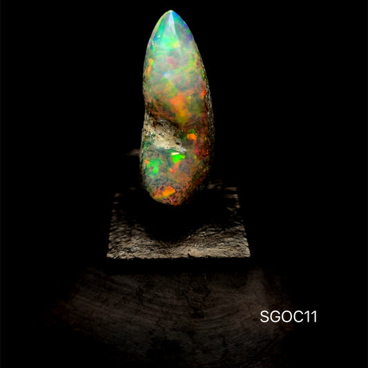 OPALO ETIOPIA 5.30 CTS 9.33 X 22.98 MM