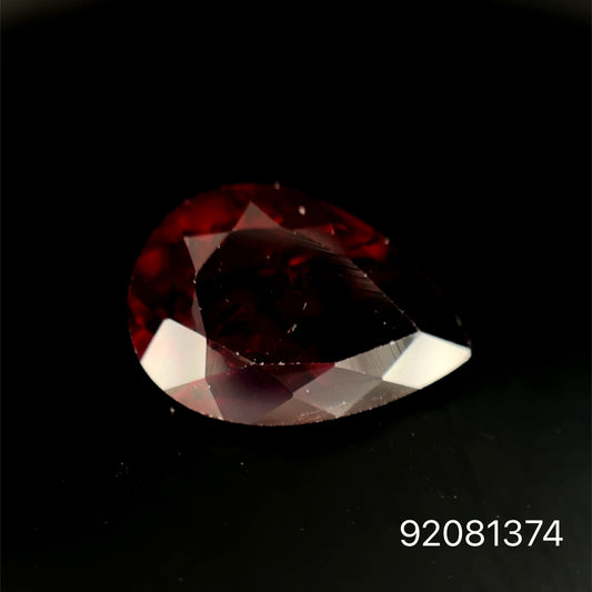 GRANATE PERA 8.21 CTS 10.74 X 14.94 MM