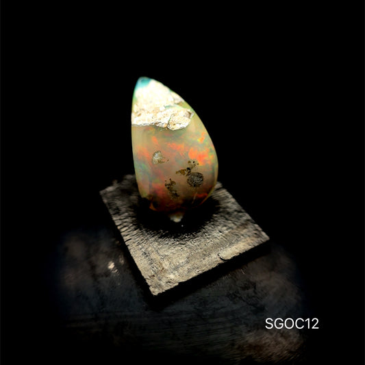 OPALO ETIOPIA 5.20 CTS 11.03 X 18.65 MM