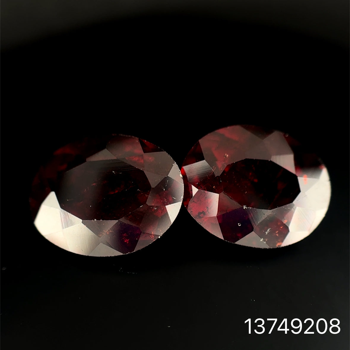 PAR GRANATE OVAL 10 X 13 MM