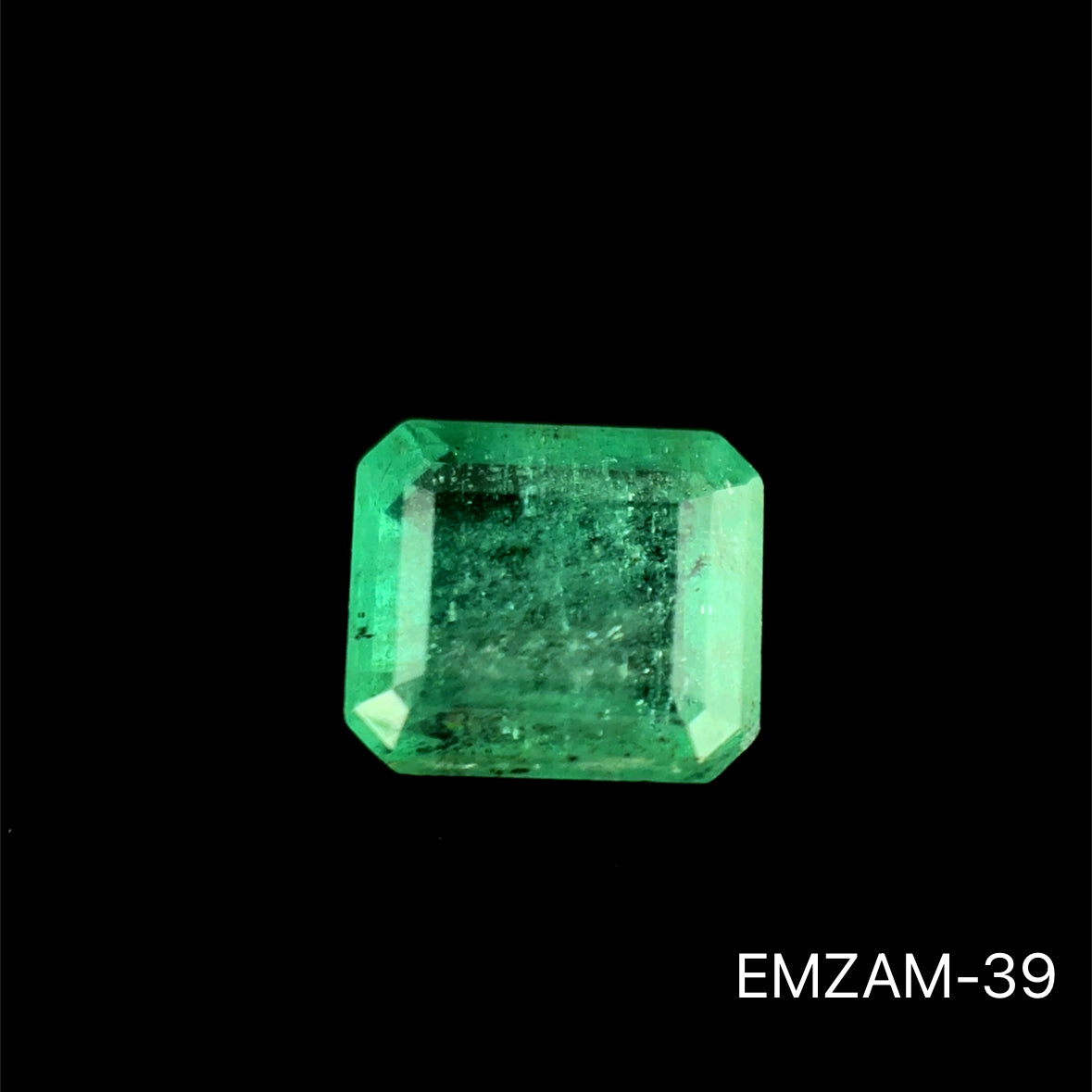 ESMERALDA ZAMBIA ESMERALDA 0.730 CTS 5.72 X 4.98 MM