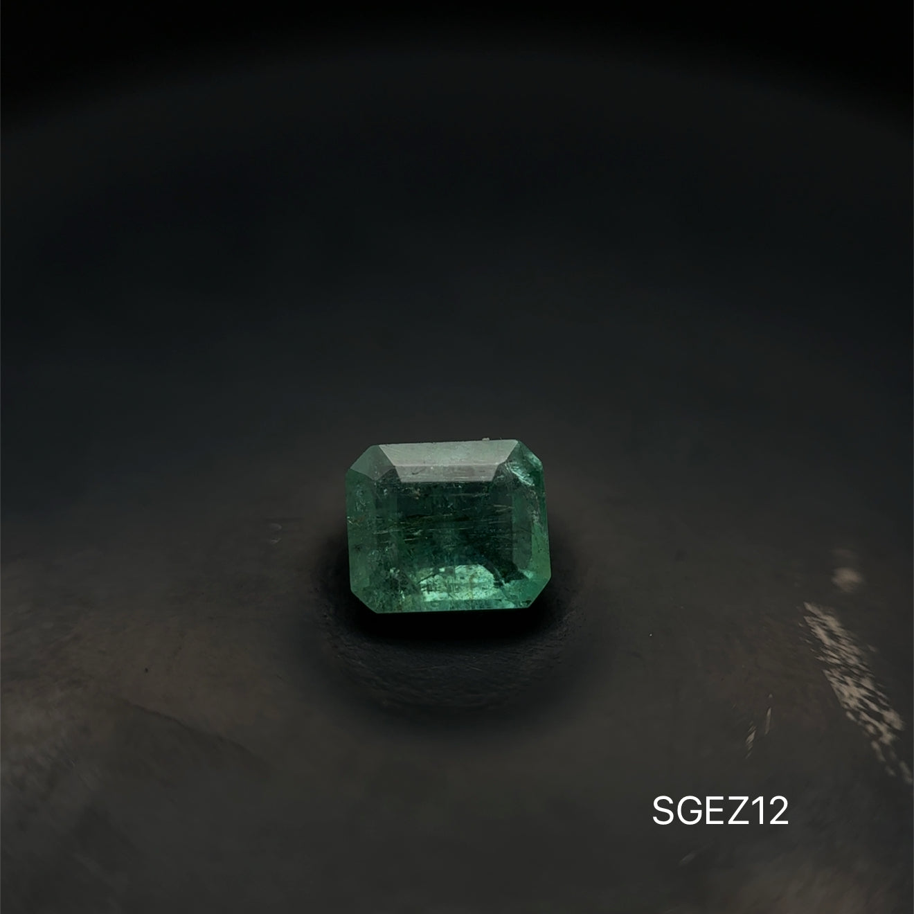 ESMERALDA ZAMBIA C.ESMERALDA 0.720 CTS 5.8 X 4.9 MM