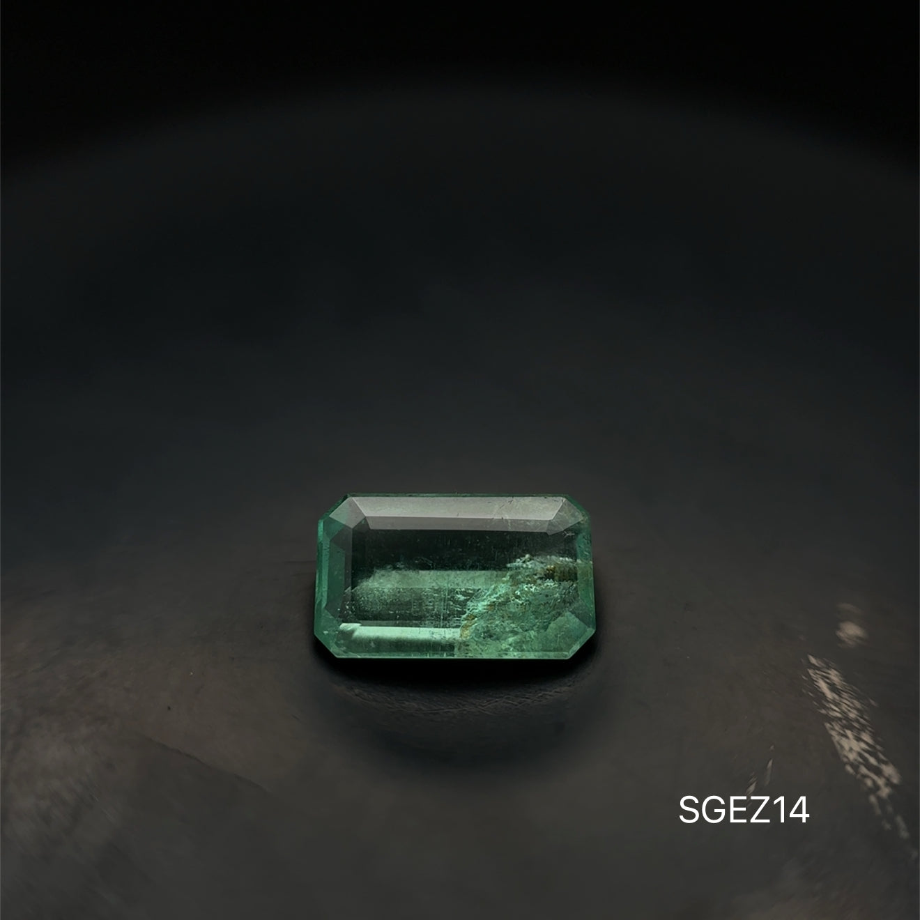 ESMERALDA ZAMBIA C.ESMERALDA 0.905 CTS 8.2 X 5.1 MM