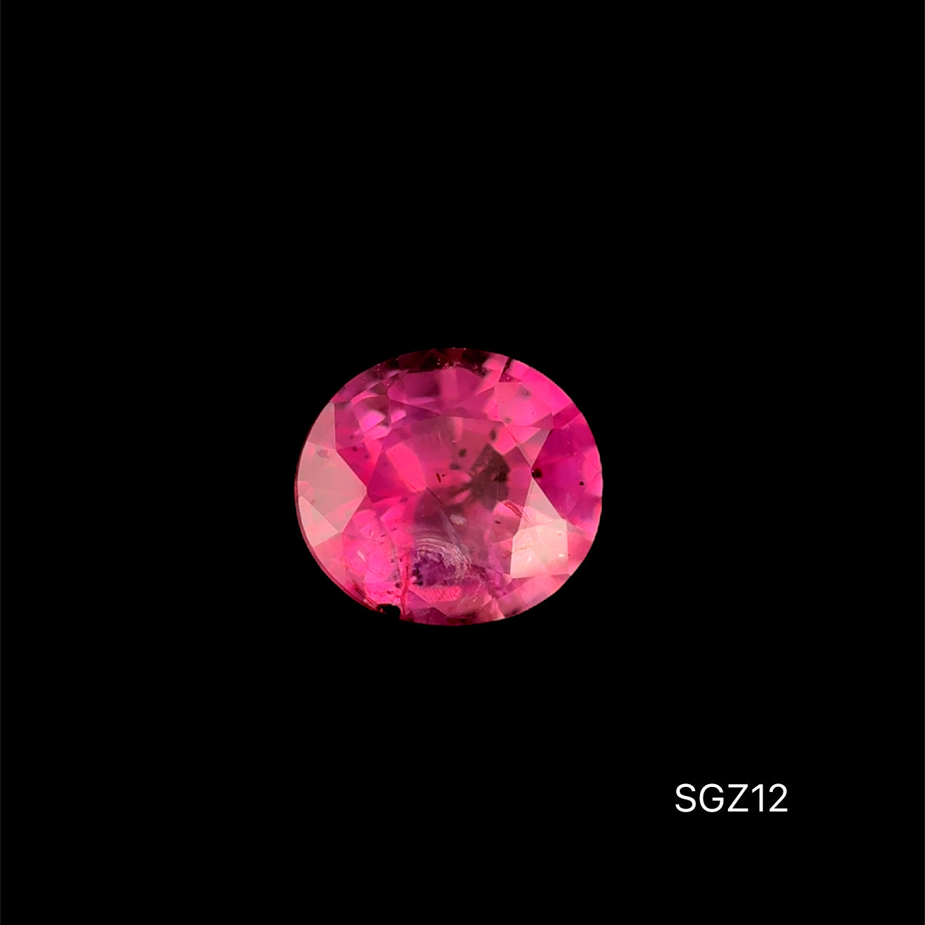 ZAFIRO ROSA  CUSHION 0.545 CTS 4.9 x 4.4 MM