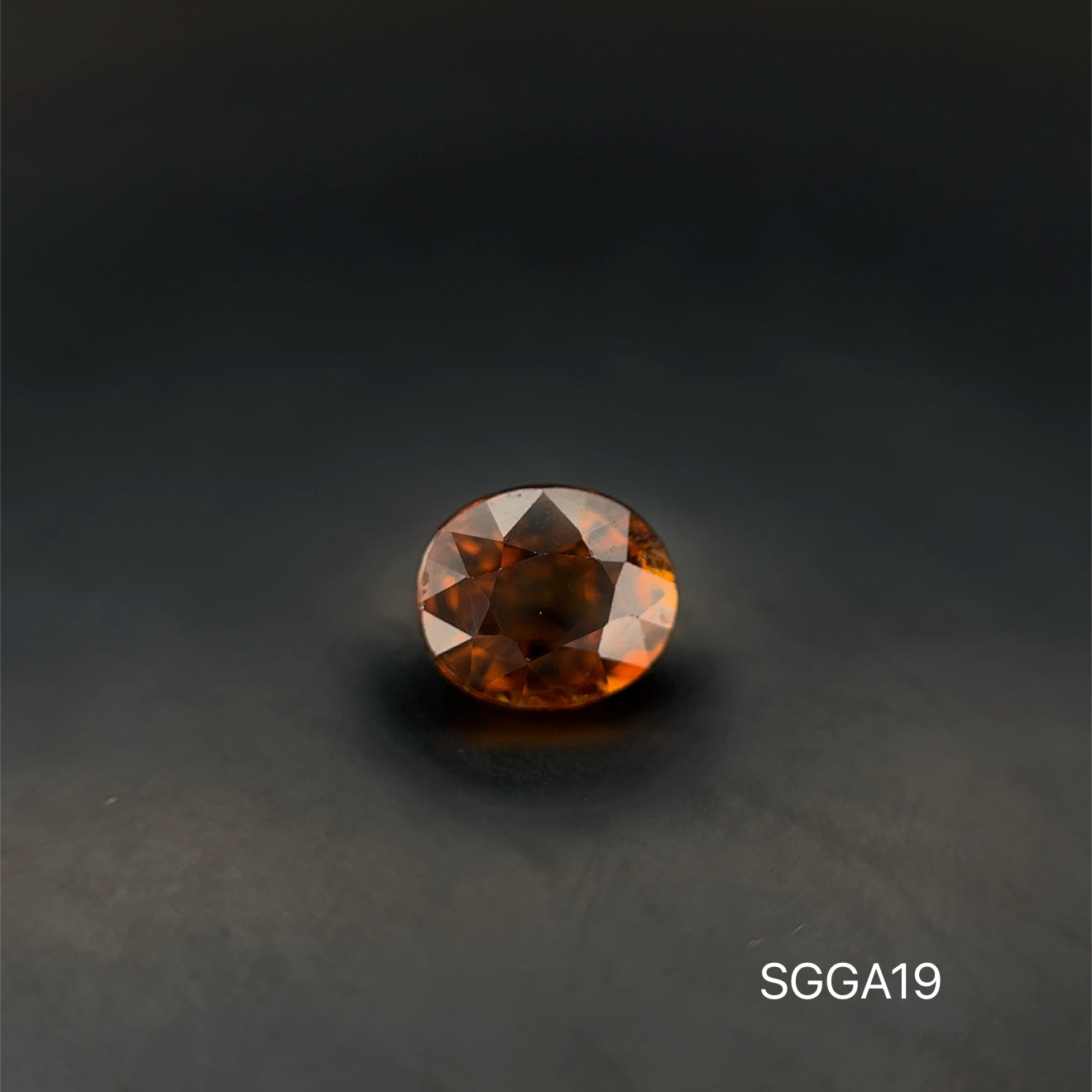 GRANATE AMARILLO OVAL  1.16 CT/ 5.41 X 6.27 MM