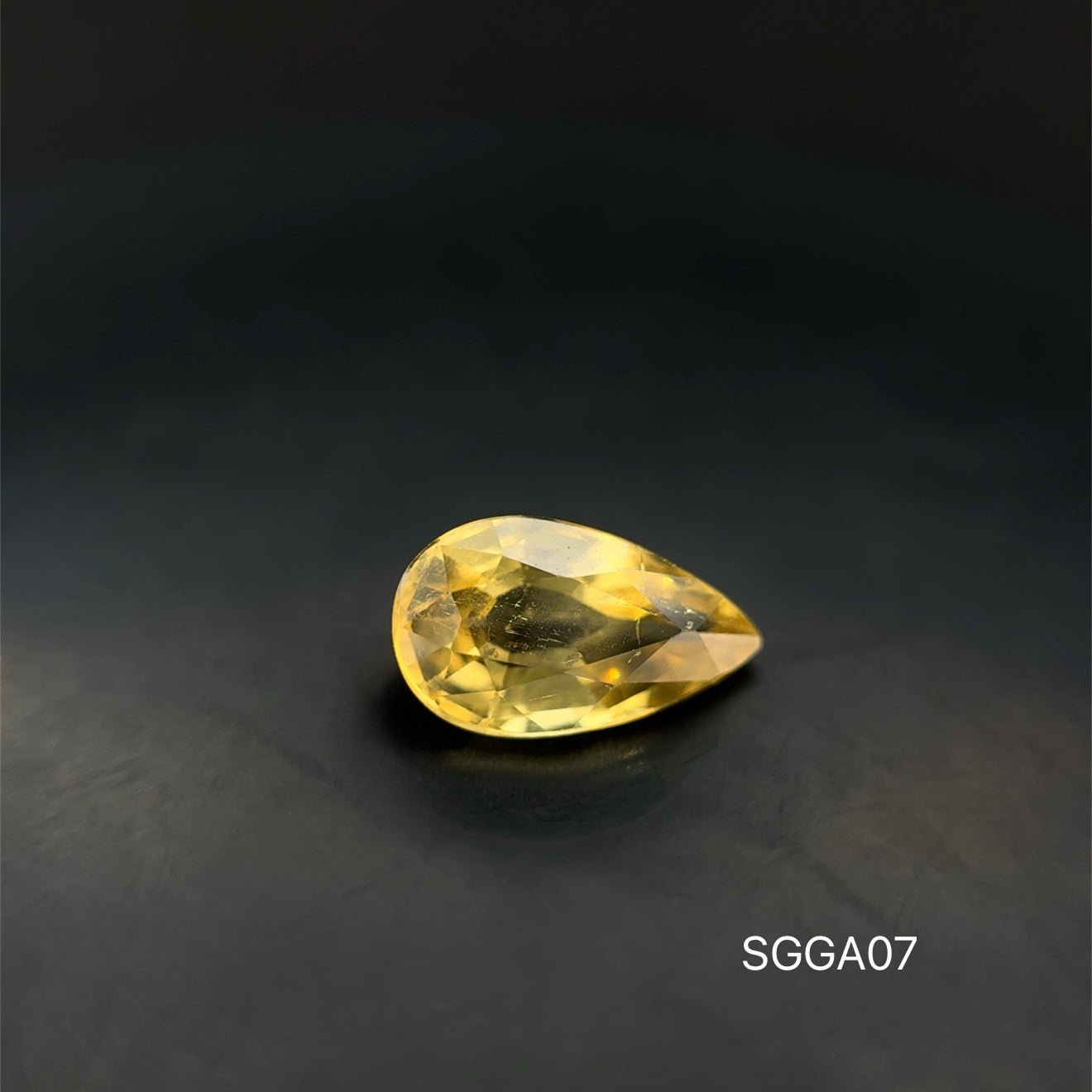 GRANATE AMARILLO PERA 1.73 CT/ 5.79 X 9.68 MM