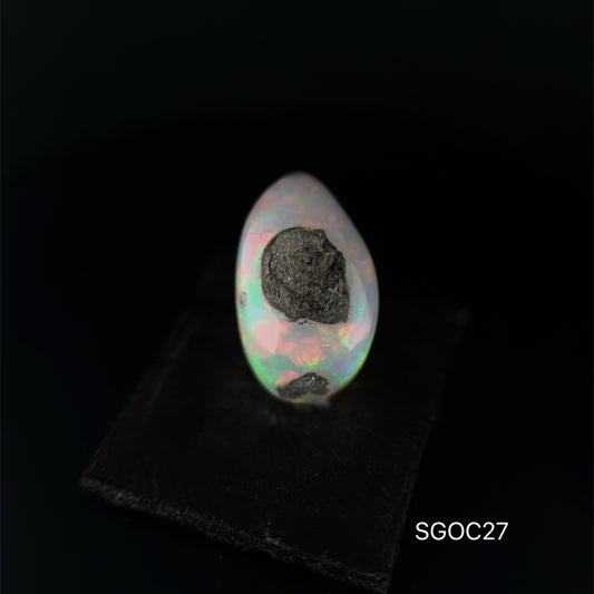 OPALO ETIOPIA 3.17 CT/ 8.22 X 13.61 MM