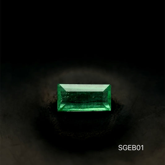 ESMERALDA COLOMBIANA BAGUETTE  .20 CT/ 2.93 X 4.55 MM