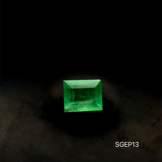 ESMERALDA COLOMBIANA PRINCESS .50 CT/ 4.42 X 5.34 MM
