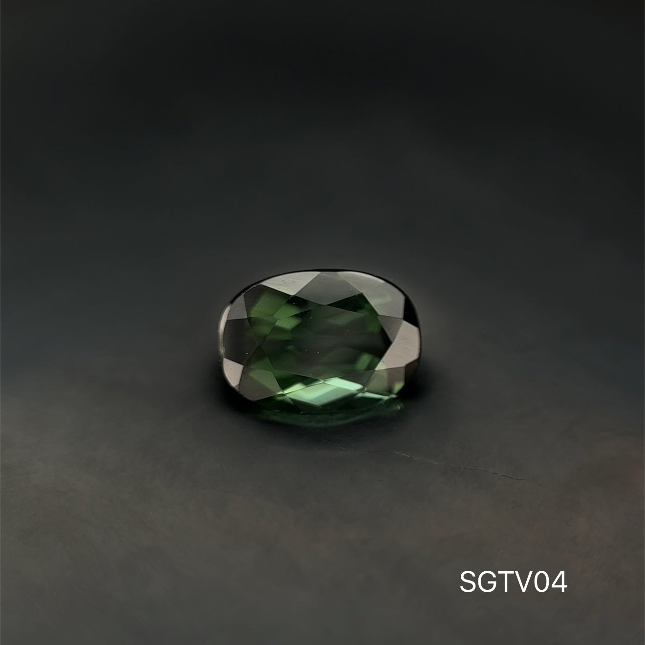TURMALINA VERDE 1.45 CT/ 5.67 X 7.93 X 4.26 MM