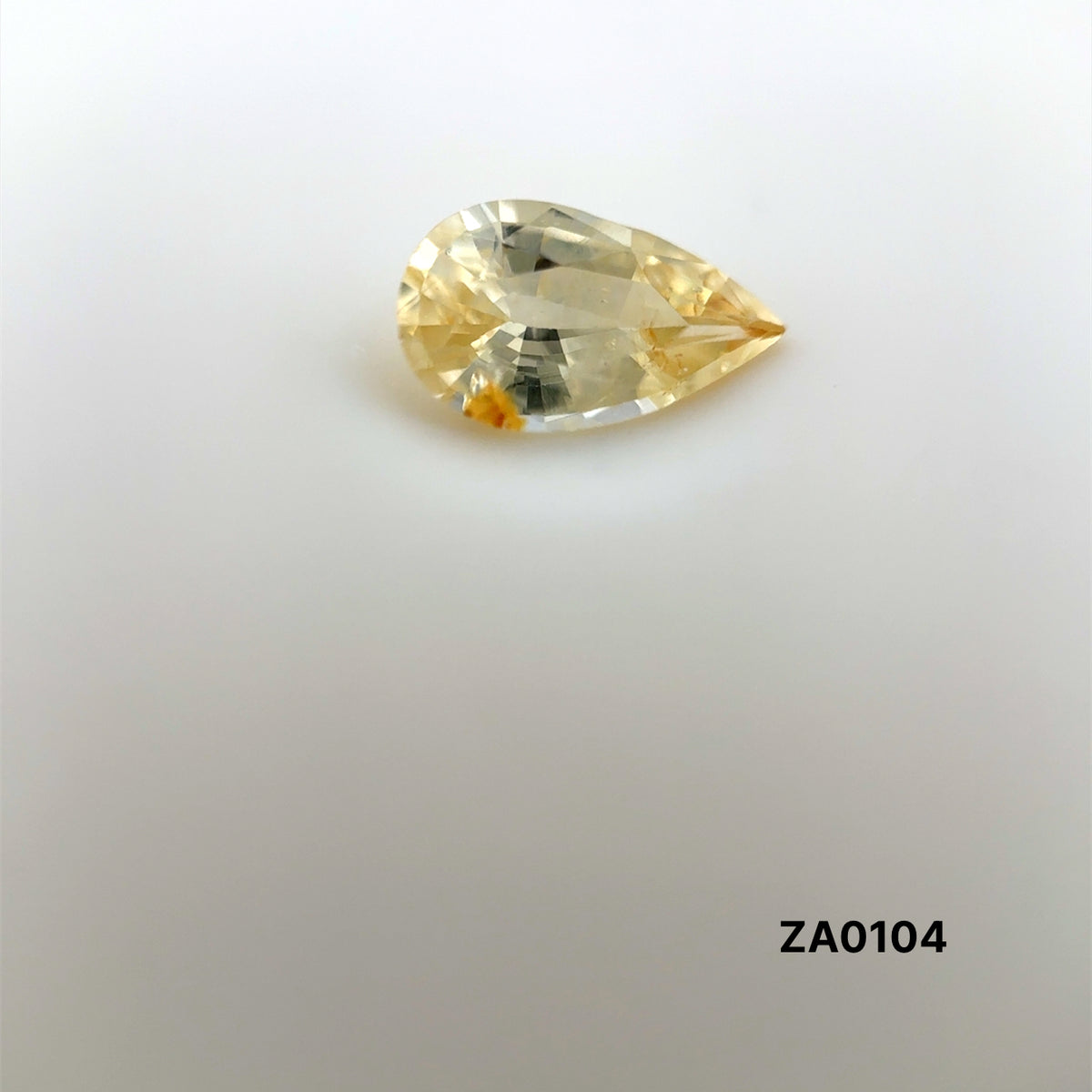 ZAFIRO AMARILLO CORTE PERA 1.195 CTS 9.12 X 5.36 X 3.45 MM