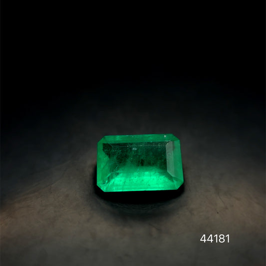 ESMERALDA CDTEC  1.35  CTS 8.77 X 6.05  MM
