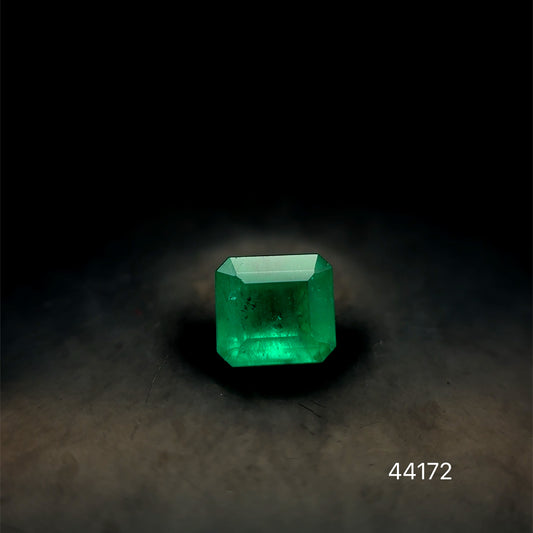 ESMERALDA CDTEC  SQUARE 0.81 CTS 5.37 X 4.92 MM