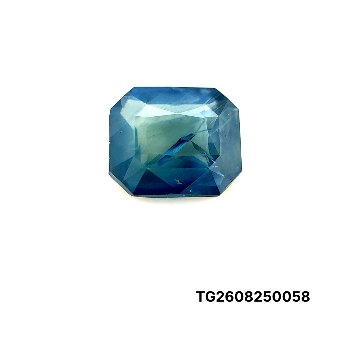 ZAFIRO IGA ESMERALDA 3.03 CTS 7.58 X 8.92 X 4.44 MM